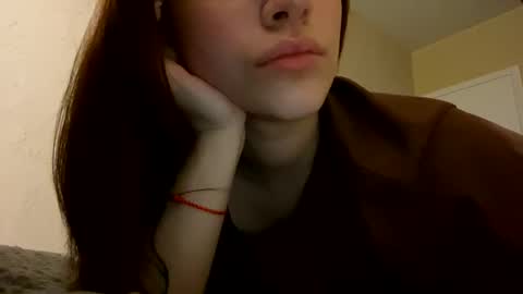 Agnes online show from 04.03.26