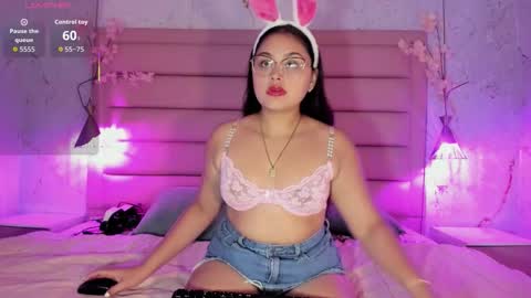 agnesrocuzzo online show from 11.27.25