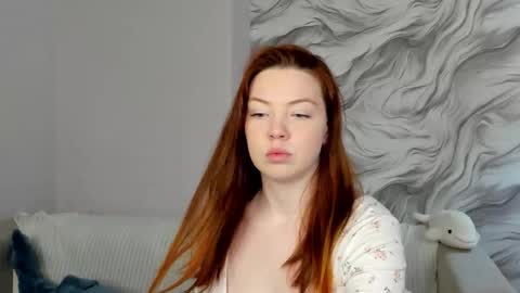 Agnia White online show from 11.25.25