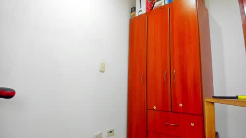 Agustin online show from 01.21.25