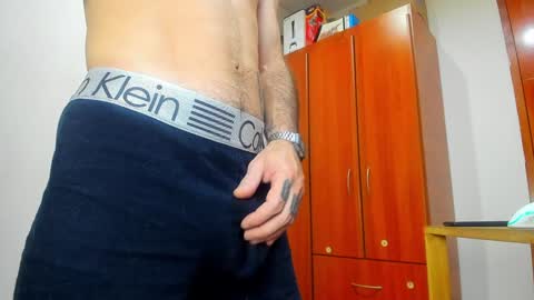 Agustin online show from 01.22.25