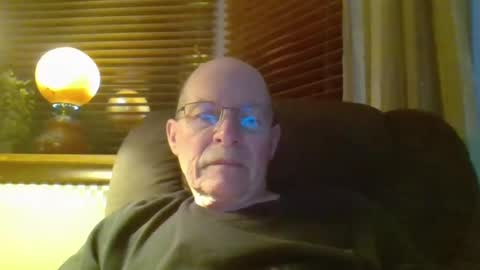 Snapshot of aguynrkfrd chatting on 01.15.25 aguynrkfrd online show from 01.15.25