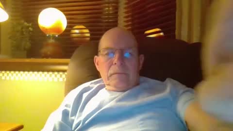 Snapshot of aguynrkfrd chatting on 02.23.25 aguynrkfrd online show from 02.23.25