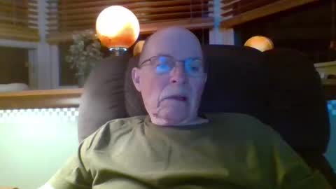 Snapshot of aguynrkfrd chatting on 10.04.25 aguynrkfrd online show from 10.04.25