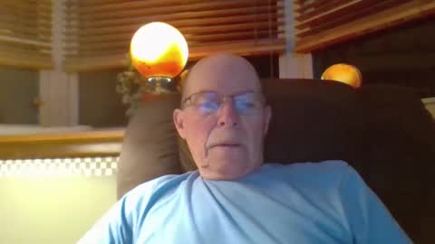 Snapshot of aguynrkfrd chatting on 10.11.25 aguynrkfrd online show from 10.11.25