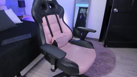 Ahmara  online show from 10.24.25