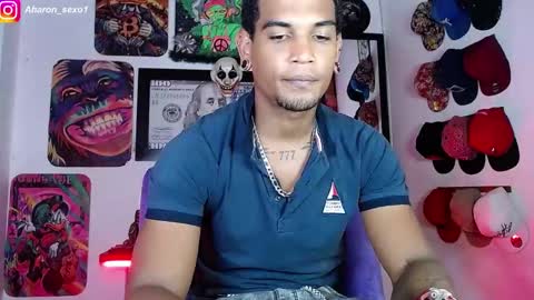 Snapshot of aharon_sexo1 chatting on 01.02.25 Aharon  Zamora online show from 01.02.25