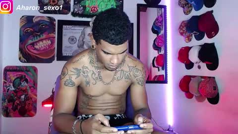 Snapshot of aharon_sexo1 chatting on 01.07.25 Aharon  Zamora online show from 01.07.25