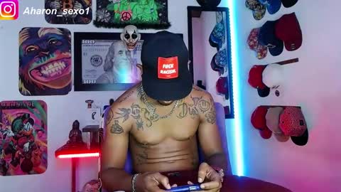 Snapshot of aharon_sexo1 chatting on 01.09.25 Aharon  Zamora online show from 01.09.25