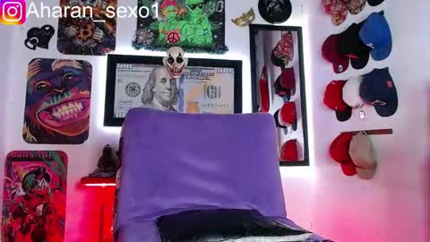 Snapshot of aharon_sexo1 chatting on 02.01.25 Aharon  Zamora online show from 02.01.25