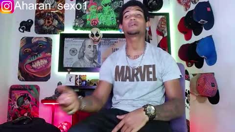 Snapshot of aharon_sexo1 chatting on 02.13.25 Aharon  Zamora online show from 02.13.25