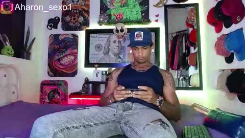 Snapshot of aharon_sexo1 chatting on 03.05.25 Aharon  Zamora online show from 03.05.25