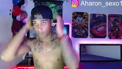 Snapshot of aharon_sexo1 chatting on 03.08.25 Aharon  Zamora online show from 03.08.25