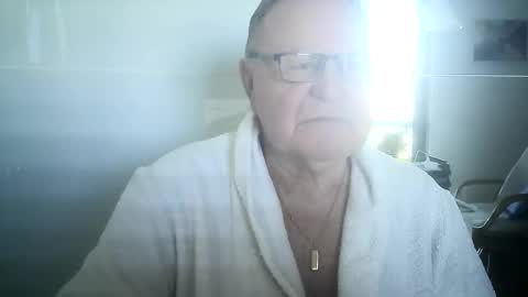 Snapshot of ahmole chatting on 12.08.24 Ole online show from 12.08.24