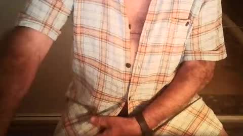 Snapshot of ahmole chatting on 10.24.25 Ole online show from 10.24.25