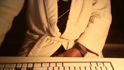 Snapshot of ahmole chatting on 11.17.25 Ole online show from 11.17.25