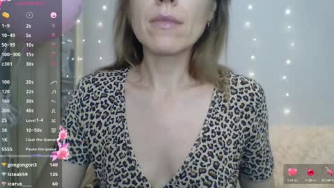 Snapshot of ahtena chatting on 12.22.24 Ahtena online show from 12.22.24