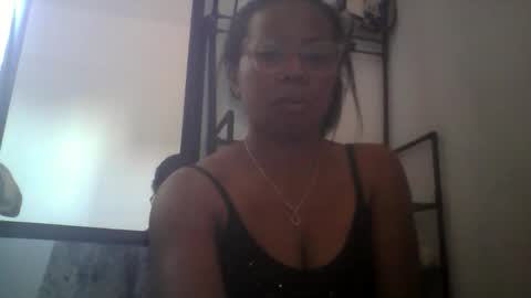 Aicha boobs online show from 10.12.25