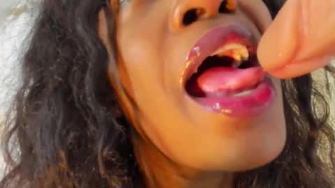 Aida  online show from 02.16.25