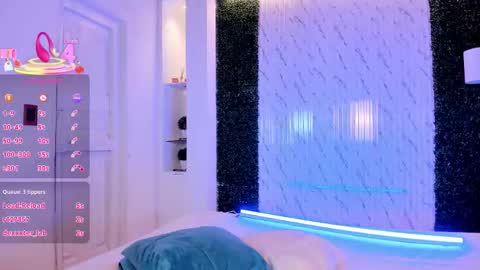 Snapshot of aidajoness chatting on 12.20.25 aidajoness online show from 12.20.25