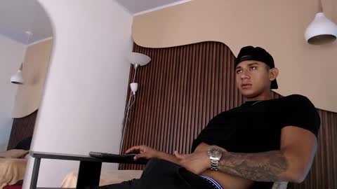 Aiden online show from 09.24.25