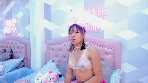 AikoLee online show from 02.18.25