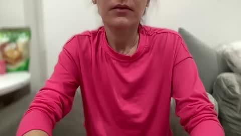 Snapshot of ailebun chatting on 02.18.25 Aile online show from 02.18.25