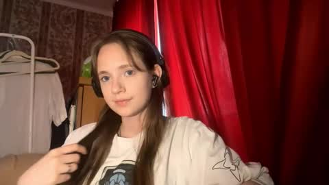 Kira online show from 10.05.25