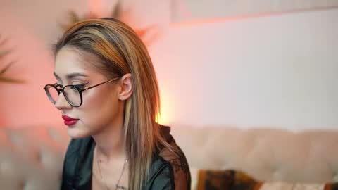  Aileen  online show from 10.19.25