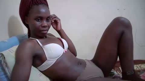 Snapshot of aileeya chatting on 04.07.26 aileez online show from 04.07.26