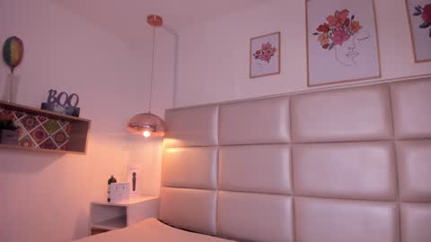 Aily Yozuko online show from 02.04.25