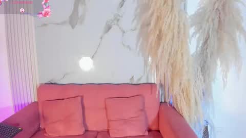 Ailyn online show from 10.18.25