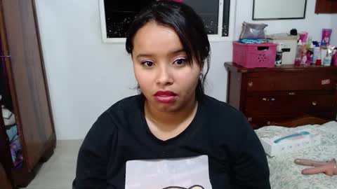 Snapshot of ainara__stone chatting on 12.30.24 AINARA LIZ online show from 12.30.24