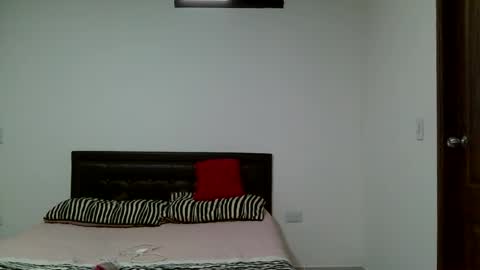 J  online show from 09.18.25