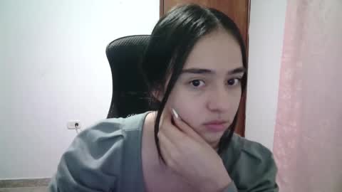 Snapshot of aineangeel chatting on 09.16.25 AINE online show from 09.16.25