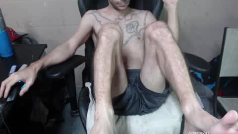 Snapshot of airbornx2n1 chatting on 02.08.25 Leo Airborn Sir Daddy online show from 02.08.25