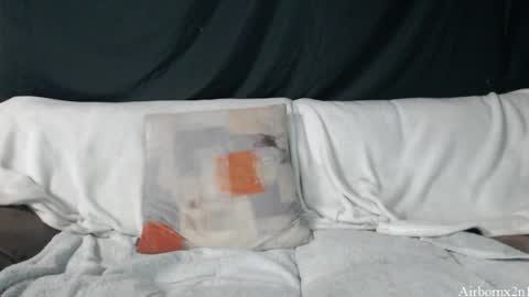 Snapshot of airbornx2n1 chatting on 12.16.25 Leo Airborn Sir Daddy online show from 12.16.25