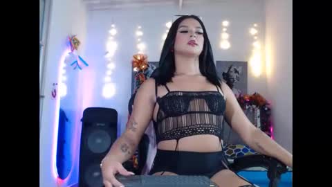 aisha299 online show from 12.17.25