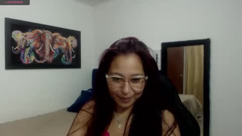 Snapshot of aisha_french chatting on 01.10.26 aisha_french online show from 01.10.26