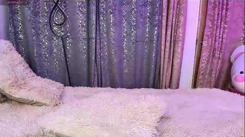 Ash             INDEPENDET MODEL  online show from 02.21.25