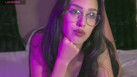 AishaHummer online show from 11.19.25