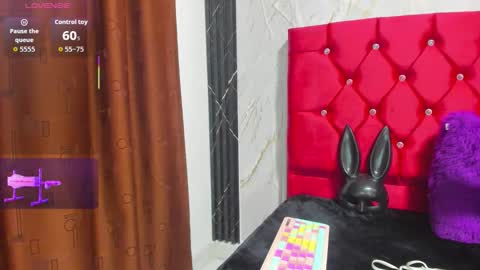 aishaahott online show from 10.21.25