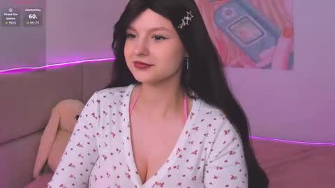 Aisha online show from 11.03.25