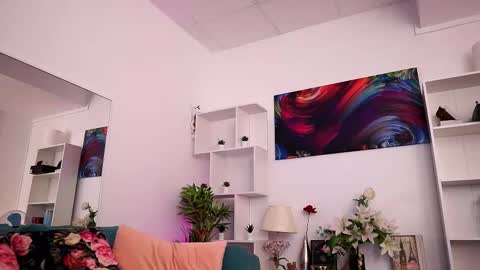 Snapshot of aishabee chatting on 11.18.25 Aisha online show from 11.18.25