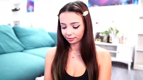 Snapshot of aishabee chatting on 11.19.25 Aisha online show from 11.19.25