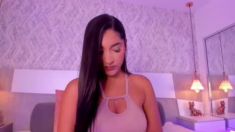 Aisha online show from 09.25.25