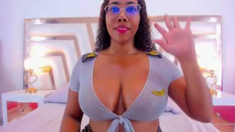 Snapshot of aisharodgers00 chatting on 02.19.25 Aisha Rodgers online show from 02.19.25
