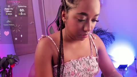 Snapshot of aisharose_ chatting on 02.02.25 Aisha online show from 02.02.25