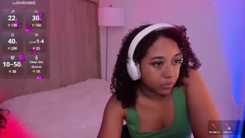 Snapshot of aisharose_ chatting on 03.07.25 Aisha online show from 03.07.25