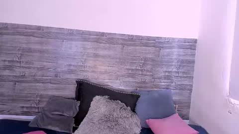 Snapshot of aishazaa chatting on 12.27.24 aishazaa online show from 12.27.24